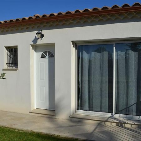 Joli Appartement Au Calme Entre Nimes Et Avignon Meynes エクステリア 写真